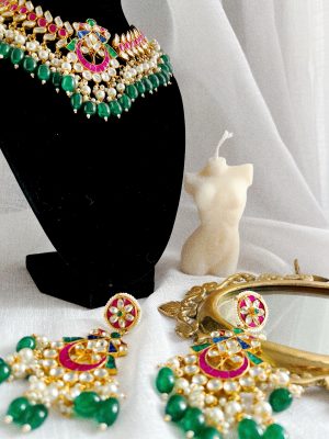 "Radha" Pachi Kundan Set